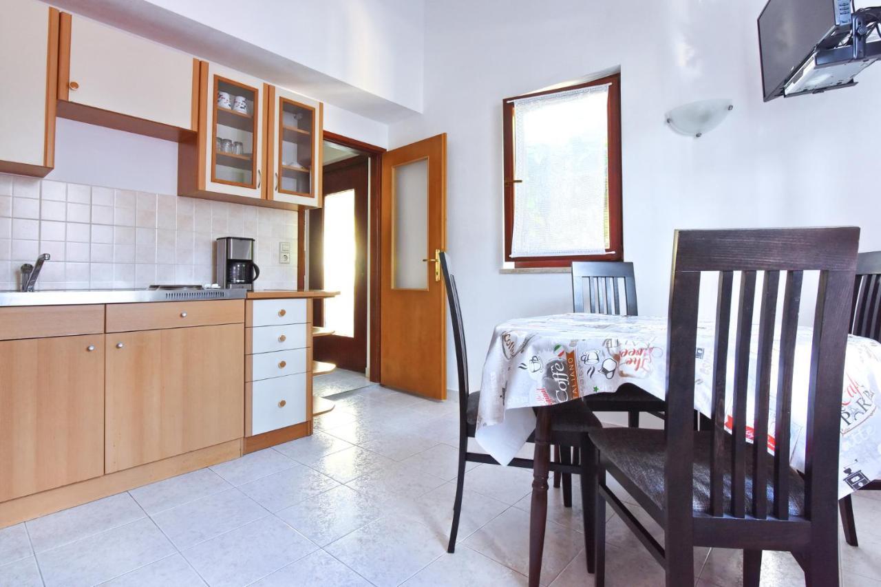 Home Away From Home Porec Exterior photo